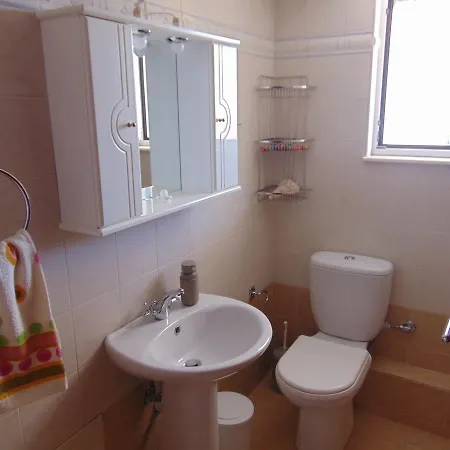 Apartment Bright In